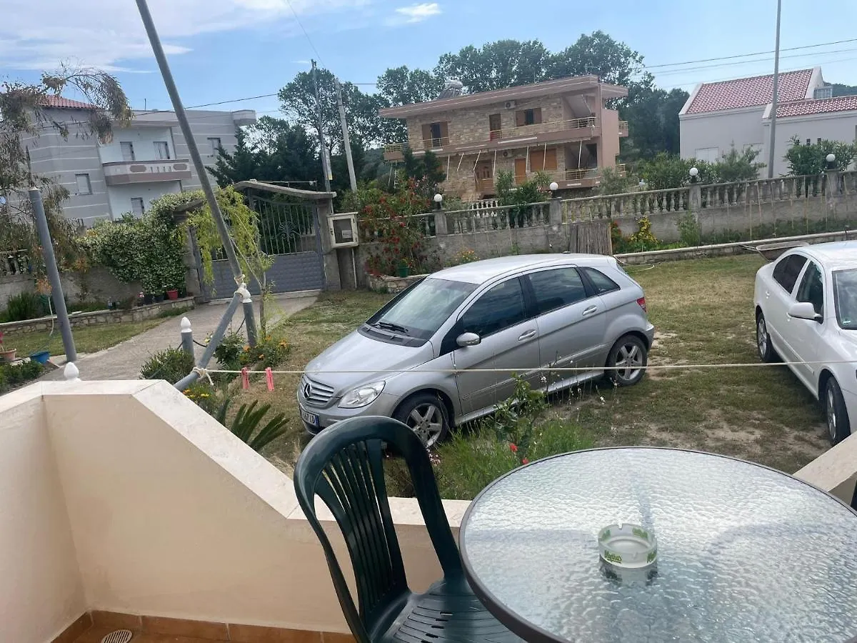 *****  Hotel Vila Andi Zverneci Albanie