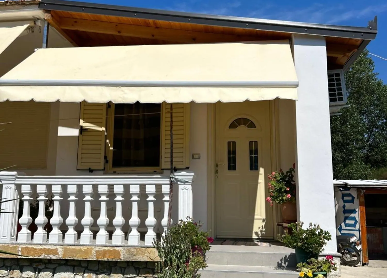 Hotel Vila Andi Zverneci